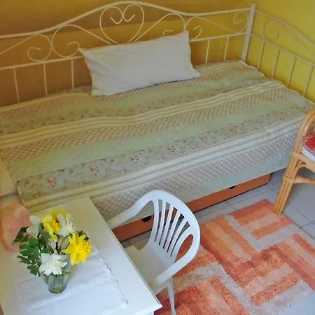 Haus Brahmst #26455 شقة