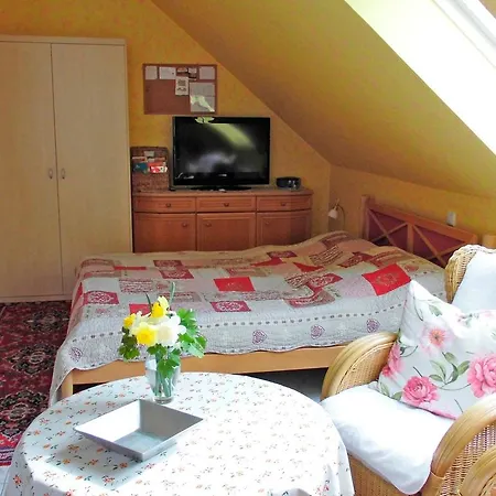 Haus Brahmst #26455 شقة *